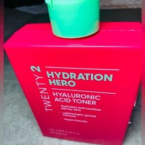 Hyaluronic Acid Toner Twenty 2‎ Hydration Hero 8.45 oz